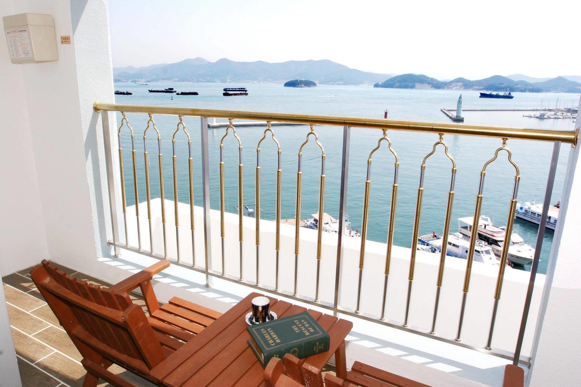 Bay Condo Hotel Tongyeong Exterior foto