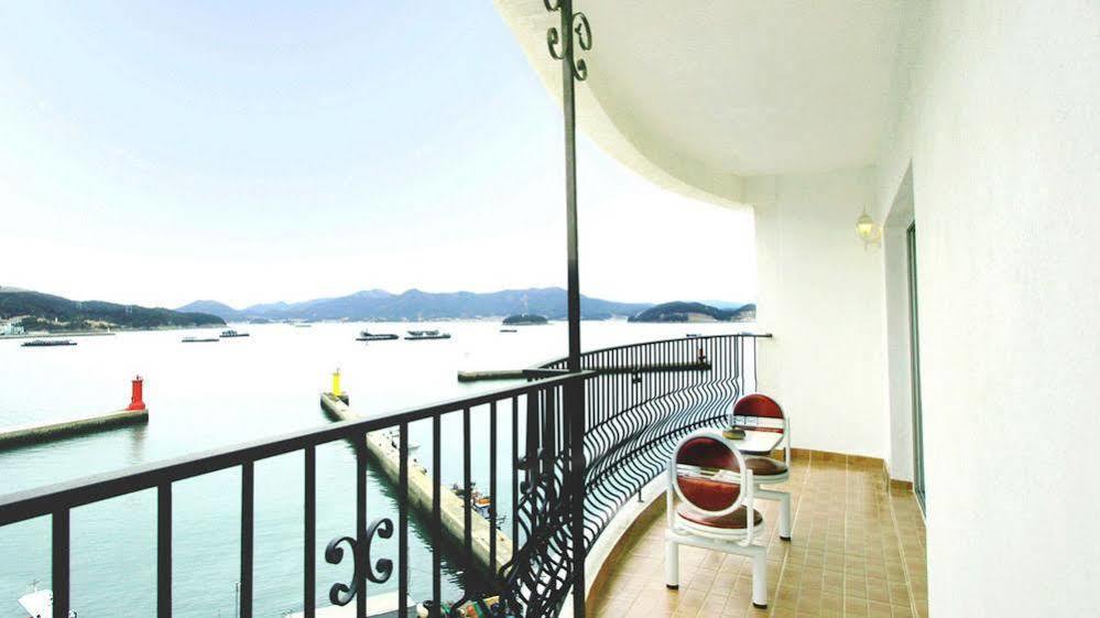 Bay Condo Hotel Tongyeong Exterior foto