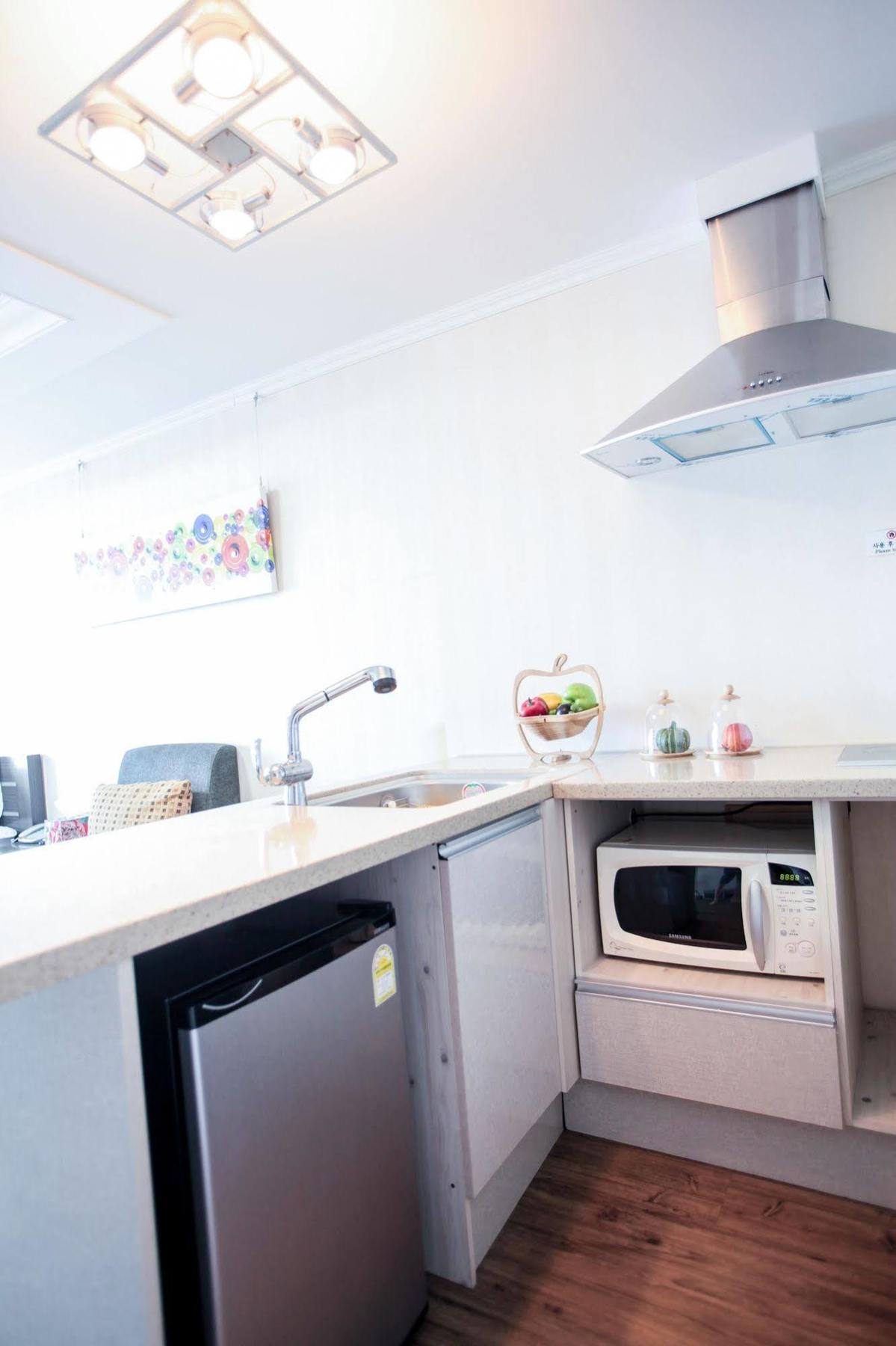 Bay Condo Hotel Tongyeong Exterior foto