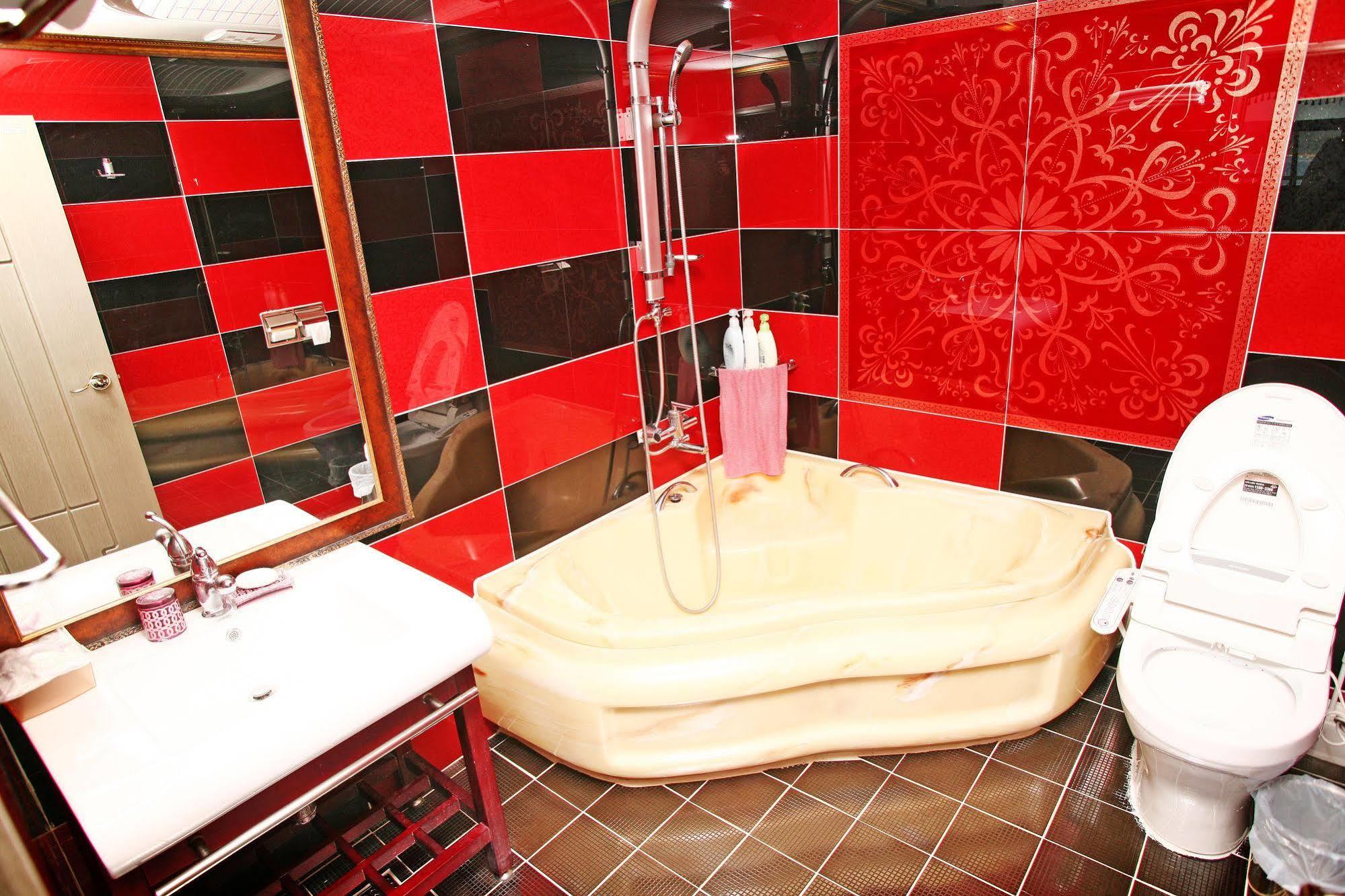 Bay Condo Hotel Tongyeong Exterior foto