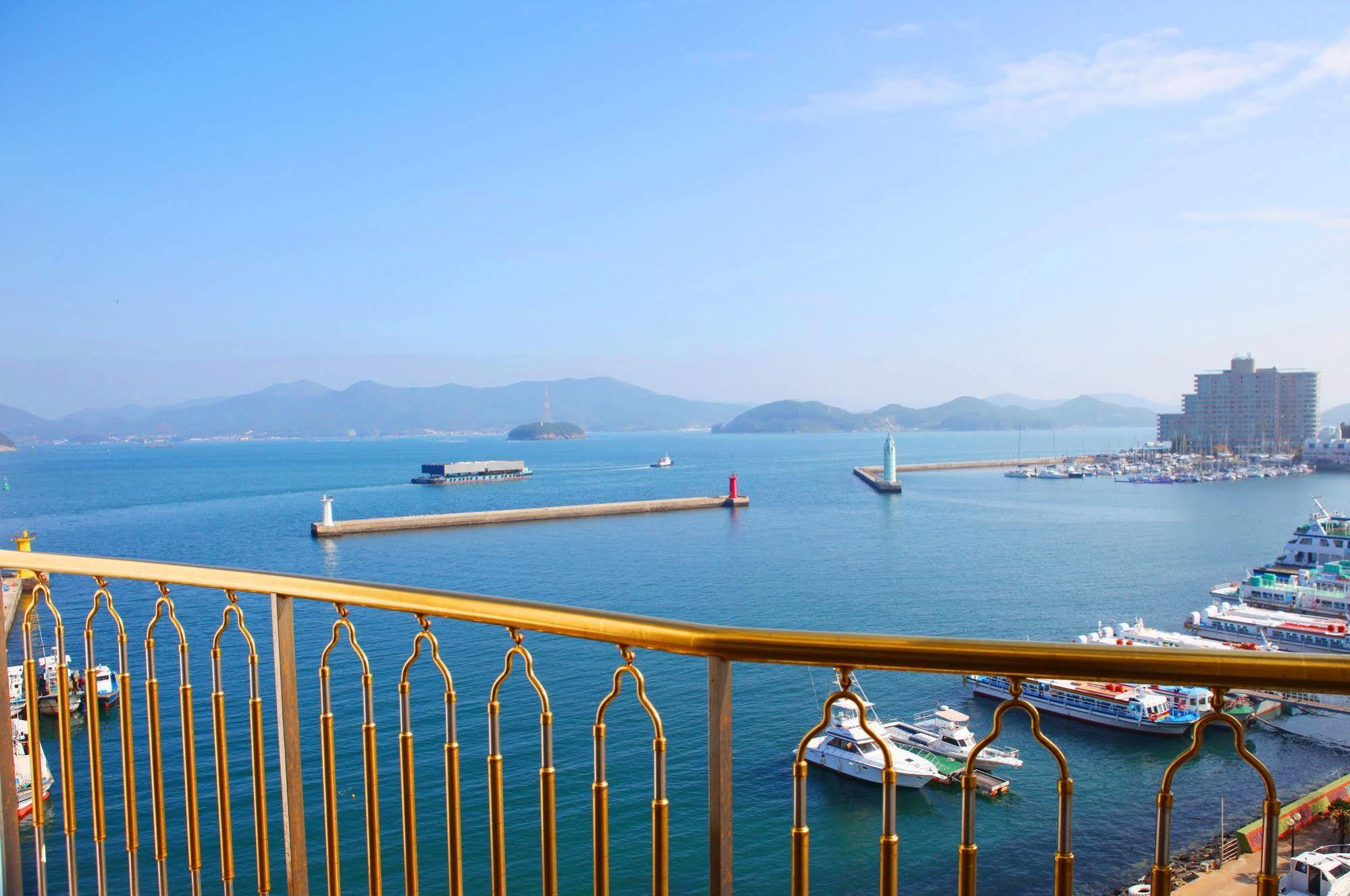 Bay Condo Hotel Tongyeong Exterior foto